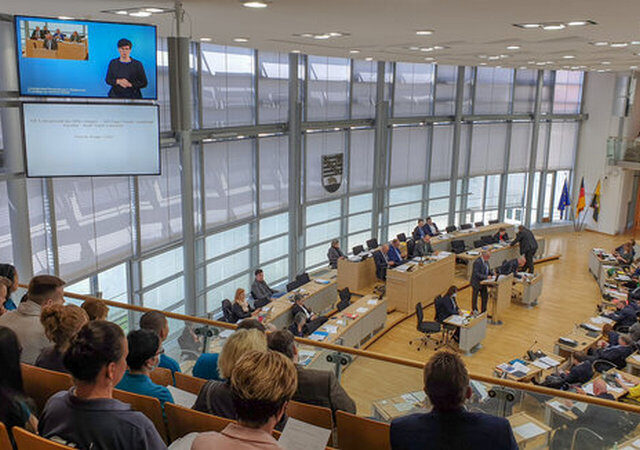 Vier Tage Livestream von früh bis spät im Landtag von Sachsen-Anhalt