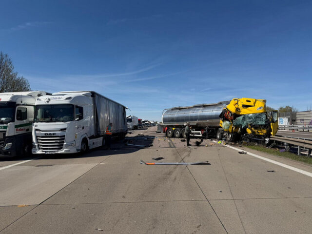 Verkehrsunfall auf der A2 mit längerer Sperrung