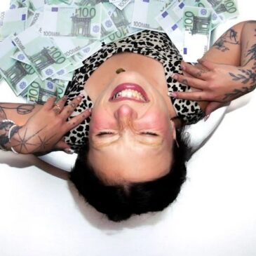 VICKY veröffentlicht ihre neue Single & Video “good girls”