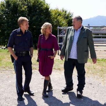 Krimiserie: Die Rosenheim-Cops – Der Schrank muss weg (ZDF 16:10 – 17:00 Uhr)