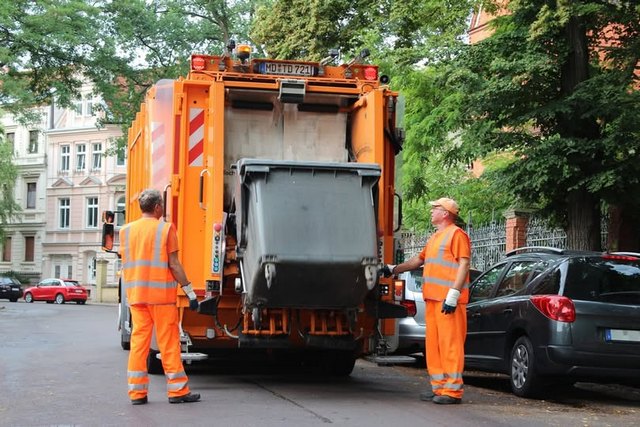 Verschiebung der Abfallentsorgung rund um Ostern / Vom 3. bis zum 10. April jeweils am Folgetag