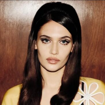 Sienna Spiro veröffentlicht ihre neue Single “The Visitor”