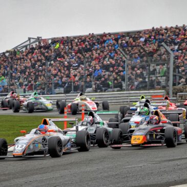 Die Schule der Weltmeister schließt ihre Pforten: Legendäre Formel Ford fährt nach 55 Jahren ihr letztes Rennen