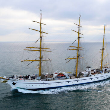 Nun geht es endlich los! Segelschulschiff „Gorch Fock“ nimmt Kurs auf die Kanarischen Inseln
