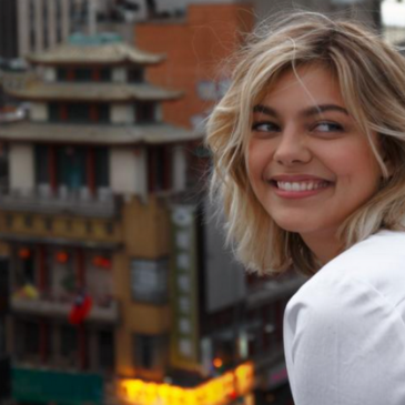 Louane veröffetlicht neues Album “Joie de Vivre (En couleurs)”