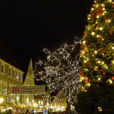 Die schönste Zeit im Jahr… – In Nördlingen stimmt das vorweihnachtliche Adventstreiben auf Heiligabend ein