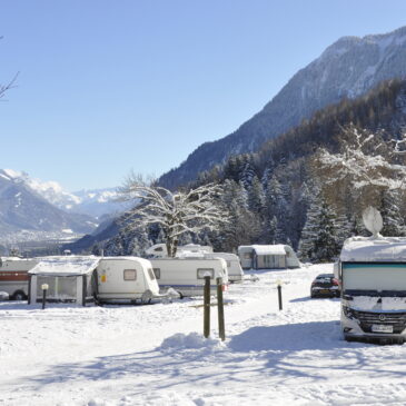 ADAC Tipps: So wird Wintercamping zum Erlebnis / Ausprobieren: Mietmobile für die kalte Jahreszeit reservieren