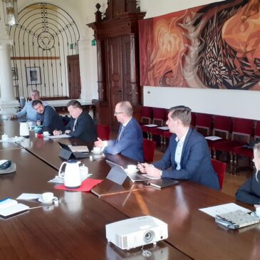 Schönebeck: Gesprächsrunde mit AMEOS-Geschäftsführung und Kommunalpolitikern