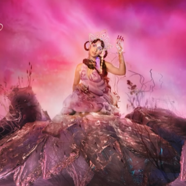 RAVEENA veröffentlicht ihr neues Album & neue Single „Love Overgrown“