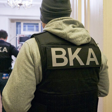 BKA: Aktionstag gegen politische Hasspostings / StrafprozessualeMaßnahmen gegen über 100 Beschuldigte in 13 Bundesländern