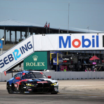 BMW M4 GT3 bei den 12 Stunden Sebring: Podiumskurs endet mit enttäuschendem Zieleinlauf