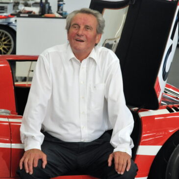 Der Mann, der dem 917 Manieren beibrachte – Porsche gratuliert Professor Helmut Flegl zum 80. Geburtstag