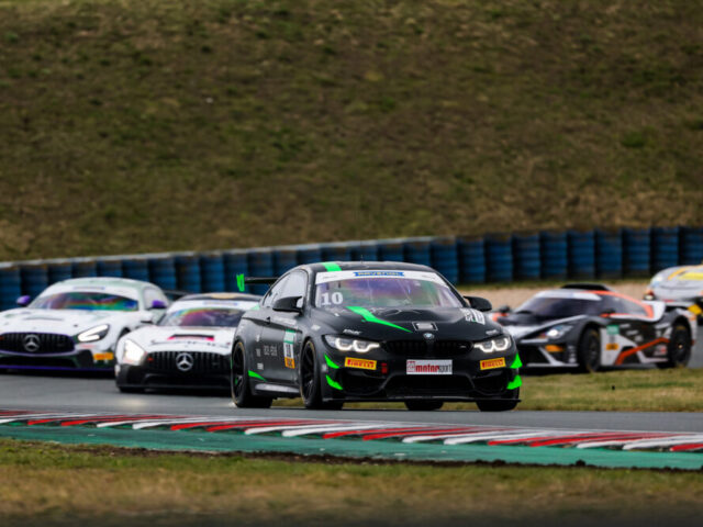 Rekordfeld der ADAC GT4 Germany startklar für Saisonstart in Oschersleben / Heimspiel für den BMW von Schubert Motorsport