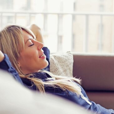 Entspannt statt angespannt: Was helfen kann, wenn einem der Stress im Nacken sitzt