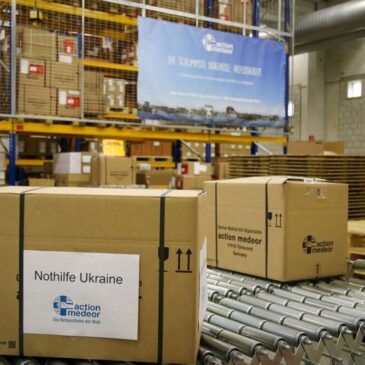 MDR, mitteldeutsche Apothekenverbände und Action Medeor setzen Spendenaktion „Medikamente für die Ukraine“ fort