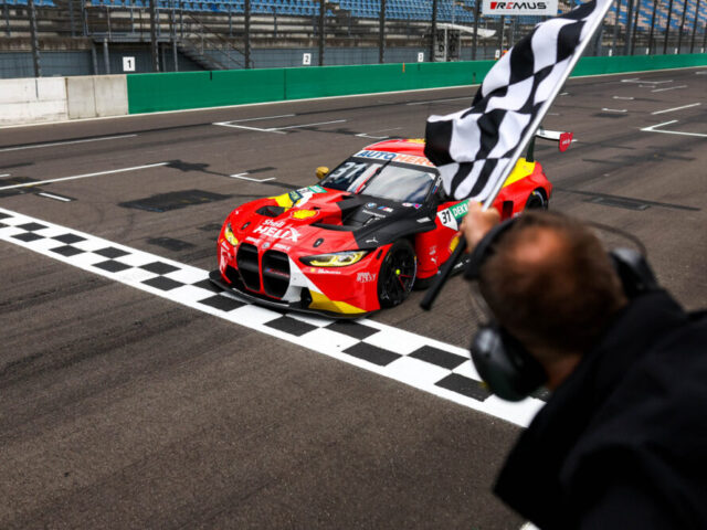 Sheldon van der Linde mit Raketenstart zum Sieg am Lausitzring