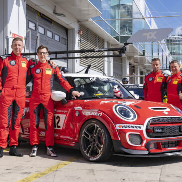 24h Nürburgring: Bulldog Racing gibt Teamaufstellung bekannt und fährt bei der Generalprobe für die 24h vom Nürburgring wertvolle Testkilometer