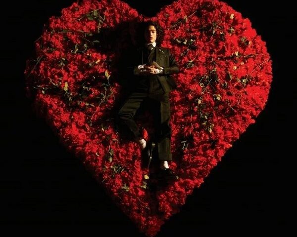 Conan Gray veröffentlicht neue Single + Video “Yours” aus dem kommenden Album “Superache”