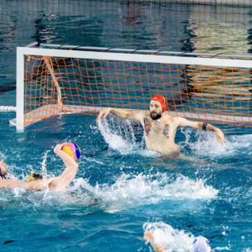 Im Match gegen die SpVg Laatzen geht der Wasserballtanz in den Mai mit 13:11 an die WU Magdeburg