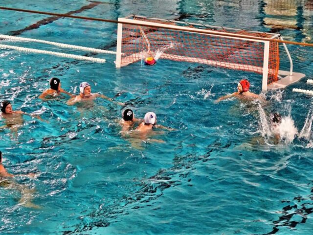 WU Magdeburg gewinnt ein zerfahrenes Heimspiel gegen Hellas Hildesheim mit 15:11