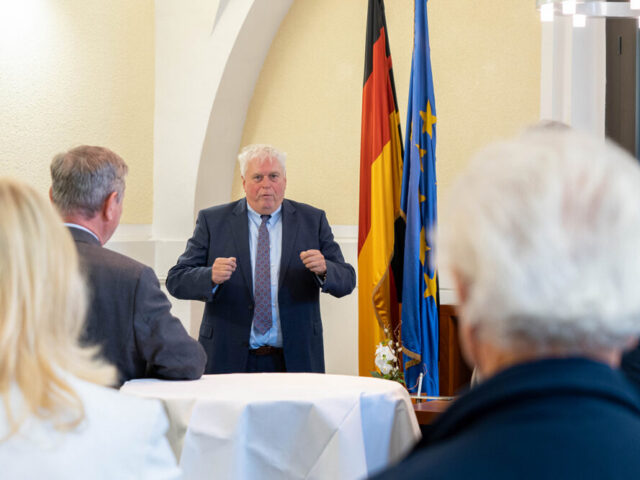 Goldenes Buch der Stadt: Würdigung für Helmut Herdt