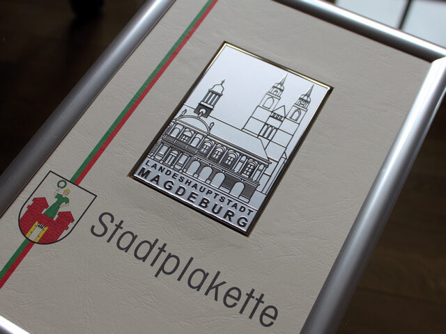 Goldene Stadtplakette an Entomologische Gesellschaft verliehen