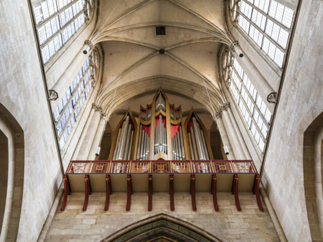 Eröffnungskonzert der Internationalen Orgelkunstkonzertreihe im Magdeburger Dom 2022  mit einer Uraufführung
