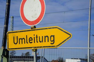 Bauarbeiten nach Havarie in der Listemannstraße / Umleitung in der nördlichen Altstadt erforderlich