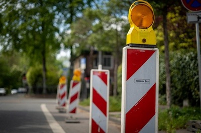 Verkehrs-einschränkungen in der Liebknechtstraße / Reparaturarbeiten der SWM nach einer Havarie