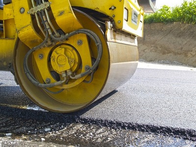 Fahrbahnreparaturen auf der B188 in Stendal