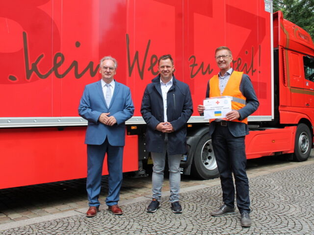 Ministerpräsident Haseloff verabschiedete Hilfstransport: „Hilfsbereitschaft beeindruckt mich“