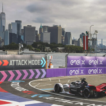 TAG Heuer Porsche Formel-E-Team auf Punktejagd in den Straßen von Brooklyn