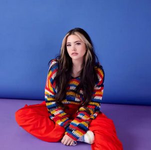 Lauren Spencer-Smith veröffentlicht ihre neue Single “Narcissist”