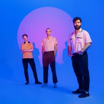 Foals veröffentlichen zwei neue Remixe ihrer aktuellen Single „2001“