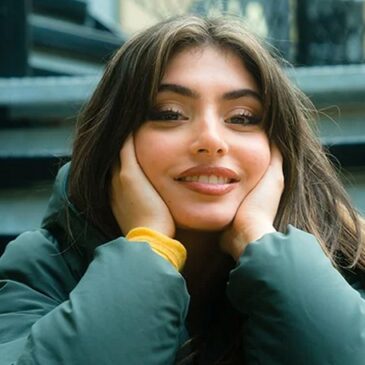 YAZ trauert in ihrer neuen Single „Anymore“ einer Beziehung nach