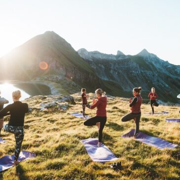 Naturerlebnisse in Obertauern: Wandern, Aktivsport, Hütten-Übernachtungen und Berg-Yoga