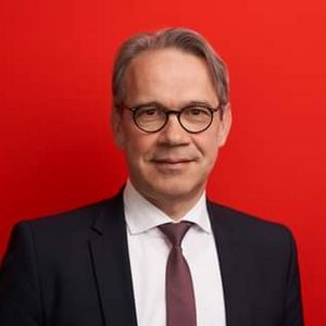 Thüringens Innenminister warnt vor wachsenden Protesten im Osten