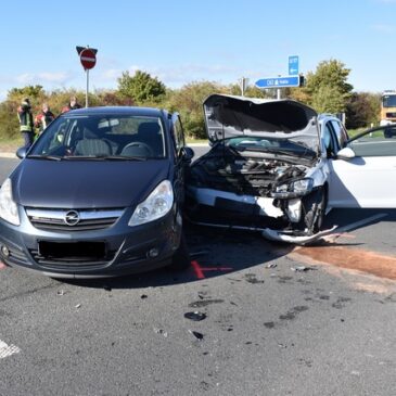 Verkehrsunfall mit zwei schwerverletzten Personen