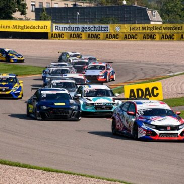 Saisonfinale der ADAC TCR Germany auf dem Hockenheimring: Offener Kampf um die Junior-Wertung