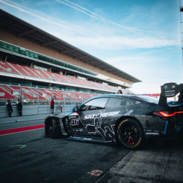 BMW M Team WRT absolviert ersten Test – Valentino Rossi feiert Premiere am Steuer des BMW M4 GT3