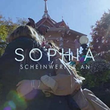 SOPHIA veröffentlicht ihre neue Single + Video “Scheinwerfer an”