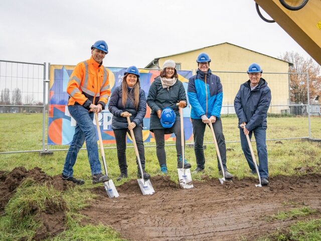 Erster Spatenstich für den Ausbau des Wertstoffhofes Silberbergweg / Bis 2024 werden mehr als 3,2 Mio. Euro investiert