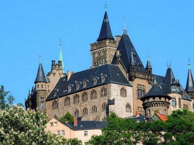 Baustart für 10,6-Millionen-Euro-Investition / Stefanie Pötzsch: „Schloss Wernigerode wird mit barrierefreien Angeboten noch attraktiver“