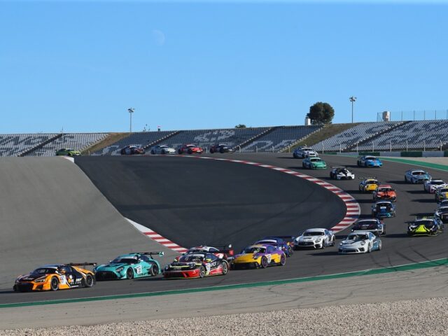 Mit einem spektakulären Starterfeld startet die GT Winter Series in die neue Rennsaison