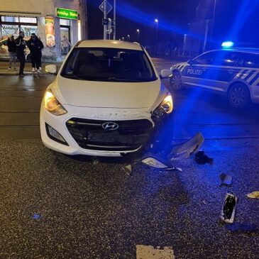 Verletzte Beifahrerin nach Vorfahrtsverstoß