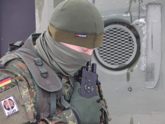 Bundeswehr erhält moderne Soldatenfunkgeräte