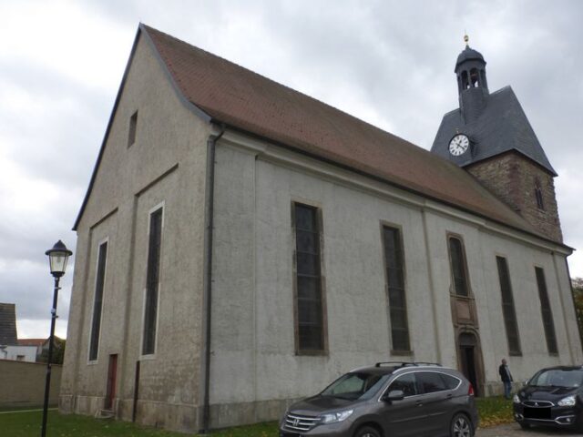 Mansfeld-Südharz: Dachsanierung von St. Peter und Paul in Holdenstedt geht weiter