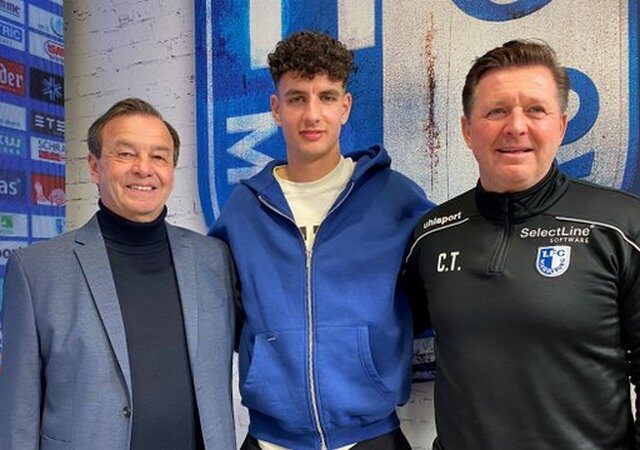 1. FCM verlängert vorzeitig mit Daniel Elfadli