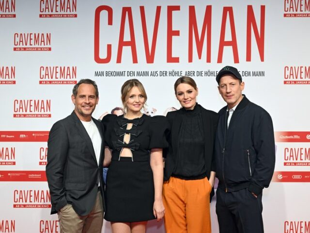 Caveman feiert Kinopremiere in München und begeistert das Publikum