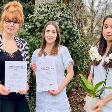 Ausbildungspreis für herausragende Leistung an Gianna Ruch aus der Helios Bördeklinik vergeben